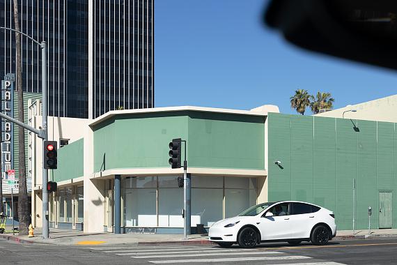 Jens Liebchen
Untitled (Sunset Boulevard / El Centro Avenue) 
from the series L.A. Crossing, 2010-2022
Archival Pigment Print, 80 x 60 cm, framed
Edition of 5
© Jens Liebchen