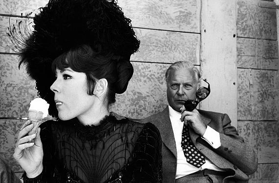 "Diana Rigg und Curd Jürgens", Venedig 1968© Robert Lebeck