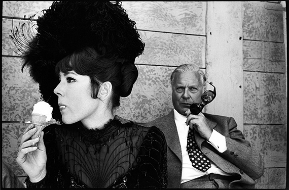 "Diana Rigg und Curd Jürgens", Venedig 1968 © Robert Lebeck