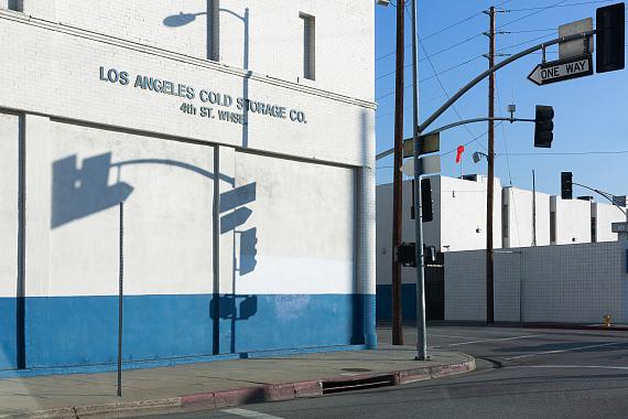 Jens Liebchen, untitled from: L.A. Crossing, 2010-2022Central Avenue / 4th StreetArchival Pigment Print, 80 x 60 cm, framed© Jens Liebchen