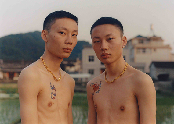 Greg Jiajie Lin, LONGYAN BOYS, series I, 2021. Analogue Photography. Courtesy of the artist.
