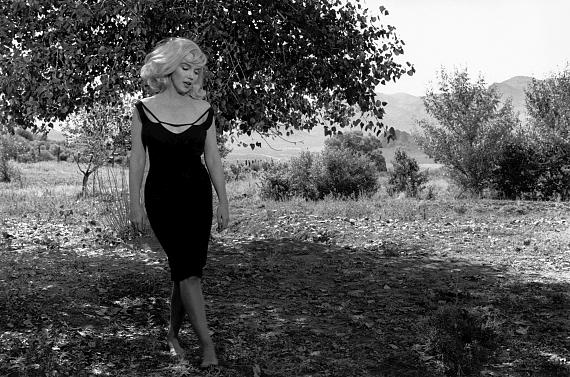 USA. Reno, NV. Marilyn Monroe on the set of "The Misfits". 1960© Inge Morath / Magnum Photos / courtesy CLAIRbyKahn