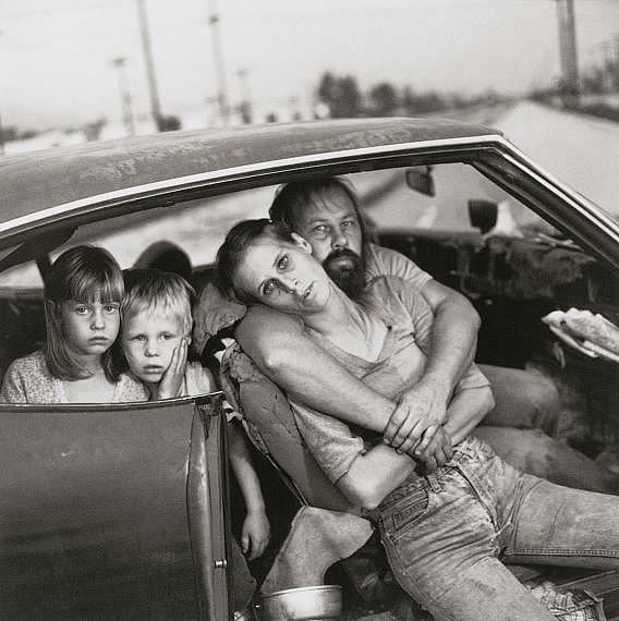Mary Ellen Mark: The Damm Family in Their Car, Los Angeles 1987© Mary Ellen Mark/ The Mary Ellen Mark Foundation