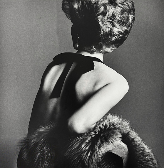 Irving PennWoman with Bare Back (Version 2), New York, 1961Selenium toned gelatin silver print14.9 x 15.25 in. (37.85 x 38.74 cm.)Est. 25,000—35,000 USD