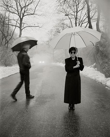 Yoko Ono and Bodyguard, New York City, New York, 1994© Abe Frajndlich, 2023
