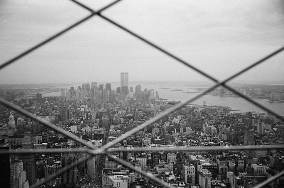 Behind the fence, Manhatten, 1999 © Rudolf Klotz 