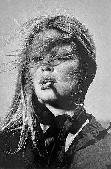 Terry O'NeillBrigitte Bardot, Spain, 1971Gelatin silver print37.4 x 28.35 in. (95 x 72 cm.) Edition 27/50Estimate 30,000—40,000 USD