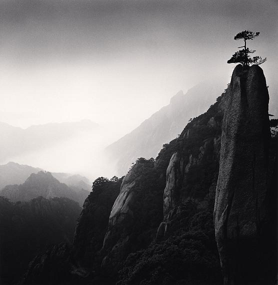 Michael KennaHuangshan Mountains, Study 20, Anhui, China, 2009Silver Gelatine Print20 x 19,3 cm© Michael Kenna