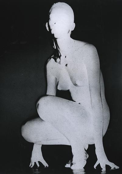 Romain Urhausen
Squatting Nude, 1957
Vintage gelatin silver print, printed by the artist
Image size: 16 1/2 x 12 1/4 inches | Print size: 16 1/2 x 12 1/4 inches
© Estate Romain Urhausen
