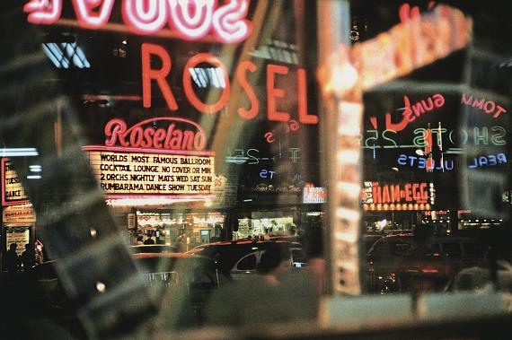 Marvin E. NewmanRoseland Ballroom, Times Square, 1954Archival pigment print, printed later© Estate Marvin E. NewmanCourtesy Les Douches la Galerie, Paris