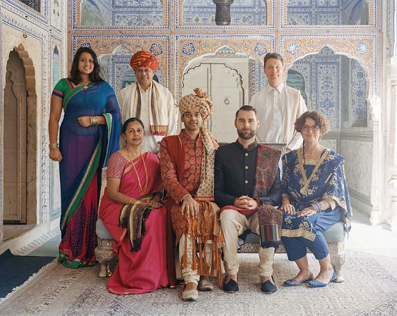 Verena Jaekel
ohne Titel
aus der Serie "Familiengeschichten – Family Histories", Rajasthan, 28.10.2024/2 
© Verena Jaekel und VG Bild-Kunst, Bonn 2024