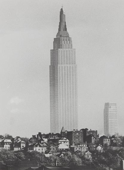 Andreas Feininger
Empire State Building seen from New Jersey, 1940