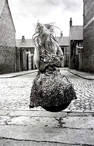 Sirkka-Liisa Konttinen
Girl on a Spacehopper, 1971
Gelatin silver print, printed 2023
Paper size: 50.3 x 40.5 cm
Image size: 39 x 25.5 cm
Signed, titled, and dated in pencil verso
© Sirkka-Liisa Konttinen