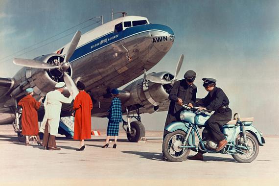 Ludwig Schirmer: MZ Zschopau, Flughafen Tempelhof, 1960, Werkgruppe Werbung