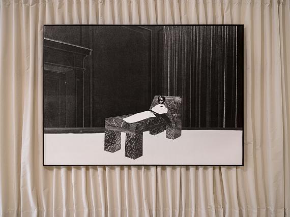 Frida Orupabo
Sickbed I, 2024
photogravure printed on four sheets of Somerset 410 g
162 x 232 cm, framed 164.6 x 232.6 cm
Photo: Gerhard Kassner
© Frida Orupabo
Image courtesy of the Artist and Galerie Nordenhake Berlin/Stockholm/Mexico City, 
printed and published by BORCH Editions