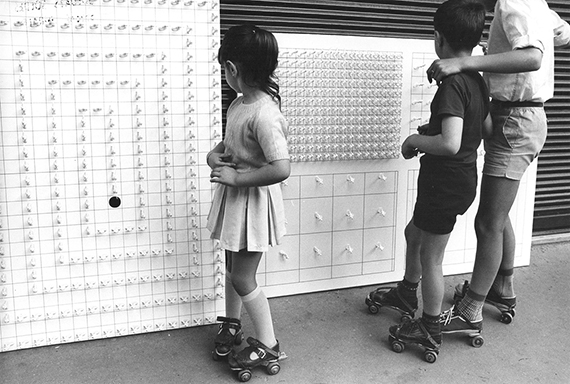 Miralda, Acción Boulevard Montparnasse #5 (Soldats Soldés), 1967, silver salt print, 16 x 24 cm Ed. of 5Courtesy Galeria Senda, Barcelona