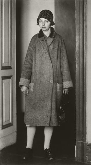 Blurring Reality and Fiction – August Sander Meets AI. Blurring Reality and Fiction – August Sander Meets AI.
