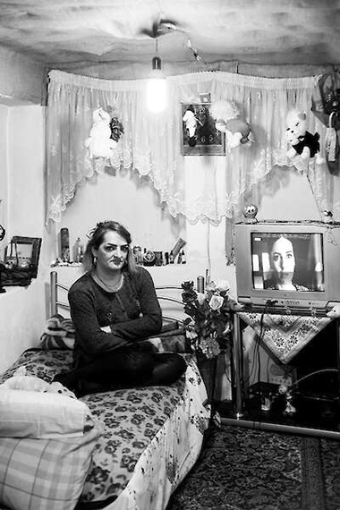 Tina, 2010-2012 © Tahmineh Monzavi