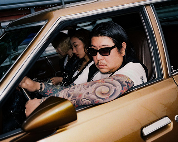 Bad Girls Only Japan, 2021 1350×1080 px Contax GI and a clip-on strobe light Author: IFUCKTOKYO © Kido Mafon