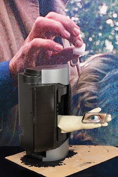 Clara Bahlsen, Ich sehe was, was du nicht siehst, aus der Serie Magical Rage, 2023