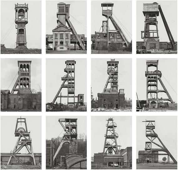 Bernd und Hilla Becher: Fördertürme, 1966–1979
12 Gelatinesilberabzüge, je ca. 41,0 x 31,0 cm
© Estate Bernd & Hilla Becher, vertreten durch Max Becher
Courtesy Die Photographische Sammlung/SK Stiftung Kultur – Bernd und Hilla Becher Archiv, Köln