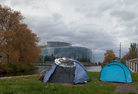 Contrast and Indifference Contrast and Indifference