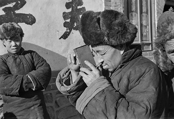 PHOTOGRAPHIC ENCOUNTERS PHOTOGRAPHIC ENCOUNTERS