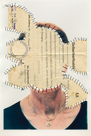 Personal Identity, seit 2004Andauernde Arbeit (beginnt mit der Geburtsurkunde und endet mit dem Tod)Archiv, &copy; Annegret Soltau