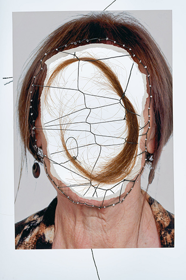 Personal Identity, seit 2004Andauernde Arbeit (beginnt mit der Geburtsurkunde und endet mit dem Tod)Archiv, &copy; Annegret Soltau