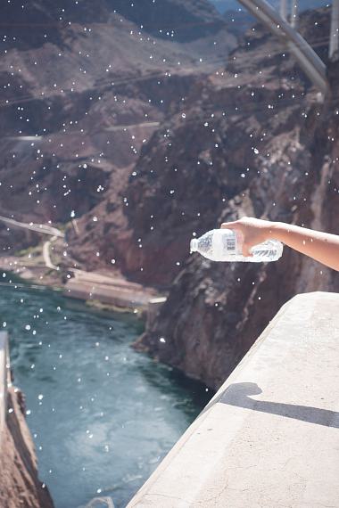 Georg Petermichluniversal thoughts (Hoover Dam), 2017