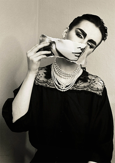 What I Do To Please You I Do, 1981 - 2008 &copy; Linder, Courtesy of the artist and Modern Art, London