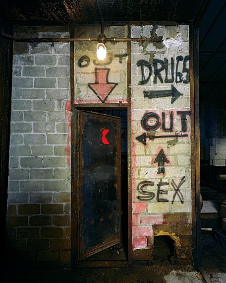 Golden Boy,  New York City, 1990 © Albert Watson
