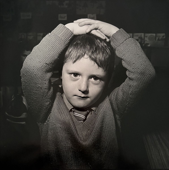 Rosalind Fox Solomon
Trapped - Belfast, Northern Ireland, 1990/printed 2004 Rosalind Fox Solomon
Trapped - Belfast, Northern Ireland, 1990/printed 2004