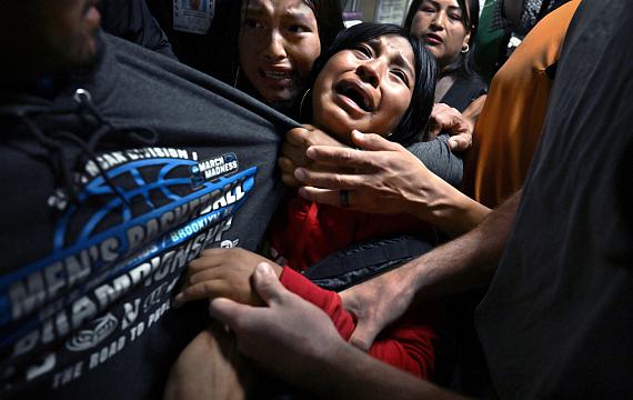 World Press Photo of the Year 2026Seperated by ICECarol Guzy for Miami Herald