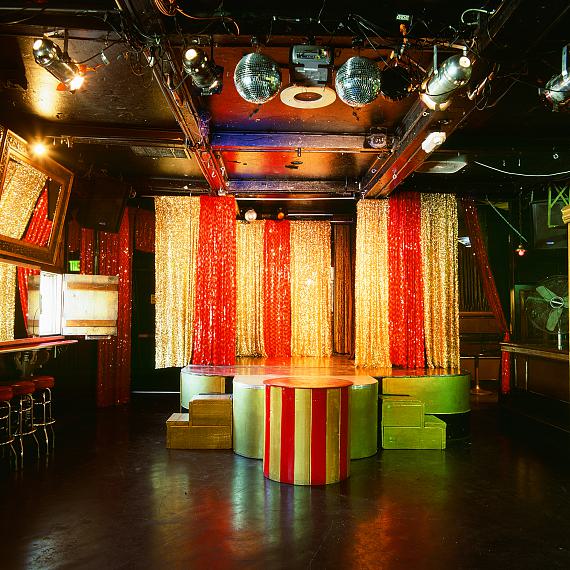 Rooms / Stages Rooms / Stages
