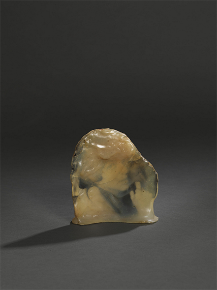  Alina Szapocznikow Autoportrait, vers 1967  Résine de polyester et photographie  13,5 × 12,5 × 3 cm  Courtesy The Estate of Alina Szapocznikow |  Galerie Loevenbruck, Paris | Hauser & Wirth