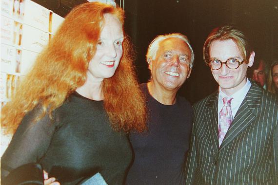 Grace Coddington, Giorgio Armani, Hamish Bowles, Backstage at Armani Show 1995 © Archive Angelica Blechschmidt