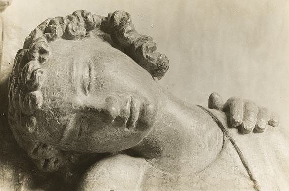 Fotografie erzählt Skulptur Fotografie erzählt Skulptur