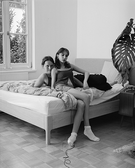 Mafalda Rakoš / Madita JanßSchwester 2025 Digital Print, 70x90