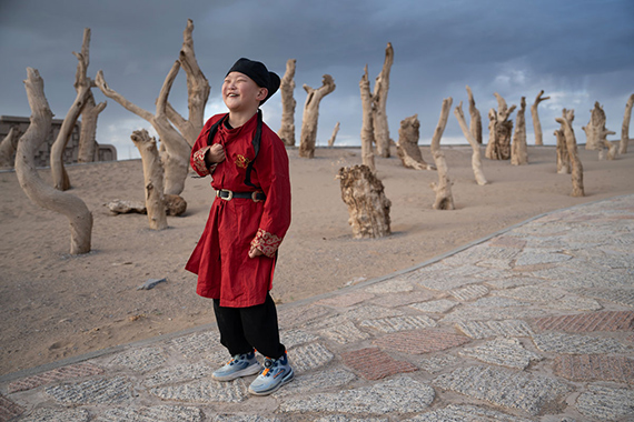 Be rare, be real, and don’t be sorry © Shang HuaGe, China Be rare, be real, and don’t be sorry © Shang HuaGe, China