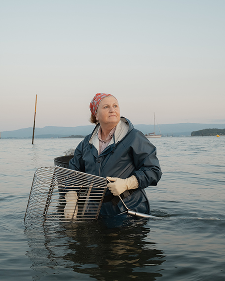 &copy;  Kinga Wrona Mariscadorashumansof the sea