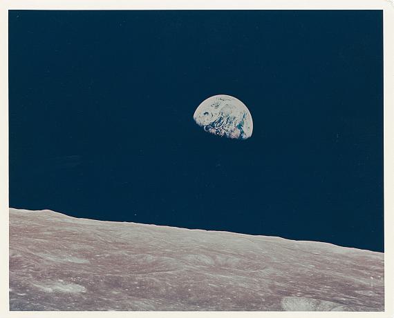 Lot 50
APOLLO 8 - First Earthrise: The iconic first color photograph of Earthrise taken by humans
William Anders, 21-27 December 1968
Vintage chromogenic print
20.3 x 25.4 cm
Estimate: 5.000/7.000€ Lot 50
APOLLO 8 - First Earthrise: The iconic first color photograph of Earthrise taken by humans
William Anders, 21-27 December 1968
Vintage chromogenic print
20.3 x 25.4 cm
Estimate: 5.000/7.000€