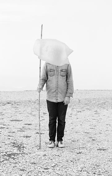 Christian RetschlagMistralfänger, 2023Silbergelatineabzug45 × 29,2 cm© Christian Retschlag