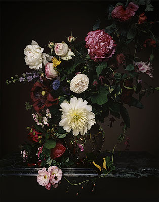 Bouquet de fleurs dans un vase de verre, © 2006 by Guido Mocafico