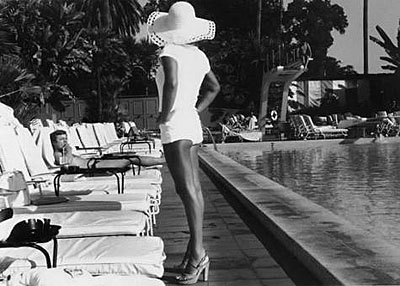© Anthony Friedkin, Woman by the Pool, Beverly Hills Hotel, CA, 1975