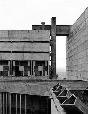 Le CorbusierMonastery Sainte-Marie-de-la-Tourette, Eveux-sur-L'Arbresle,France, 1957-1960Photo 1987© Klaus Kinold