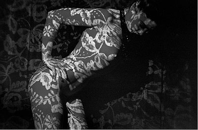 1962, Paris, Crazy Horse show 12/30Silbergelatineprint, 40 x 30 cm© Frank Horvat