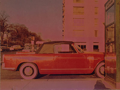 Paul Himmel: ohne Titel. (Solarisiertes Auto), 1966. C-Print, 24,7 x 33,4 cm. © Paul Himmel