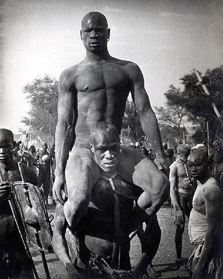 George Rodger, Korongo Nuba wrestler, Kordofan, Sudan, 1949