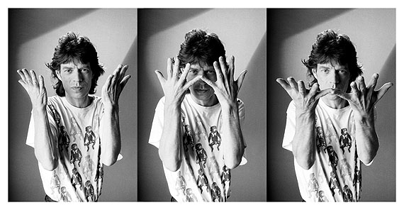Pierre TERRASSONTriptyque Mick Jagger 1987Tirage numérique sur aluminium brossé150/80 cmNuméroté oui 1/15Signé oui
